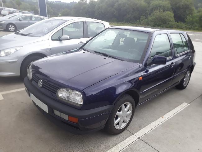 Volkswagen Golf 1.6 90 Gasolina ocasion - Automec%C3%A1nica talleres Barja