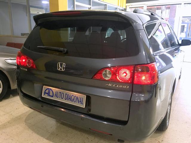 Honda Accord Tourer 2.2i-ctdi/nac/libro/clima/cuero/parktronic ocasion - AutoDiagonal