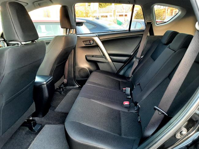 Toyota Rav 4 2.2 D-4d 150 Cv*4x4*c%C3%A1mara*port%C3%B3n El%C3%A9ctrico* ocasion - Granada Wagen