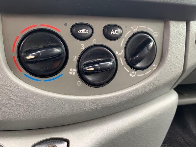 Nissan Primastar 1.9 Dci 9 Plazas 100 Cv ocasion - BARRI MOTOR SL