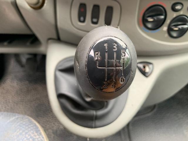 Nissan Primastar 1.9 Dci 9 Plazas 100 Cv ocasion - BARRI MOTOR SL