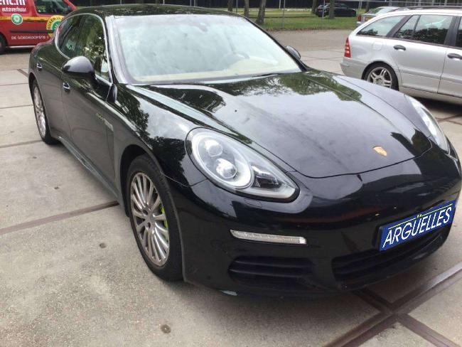 Porsche Panamera S E-hybrid 416cv ocasion - Arg%EF%BF%BD%EF%BF%BDelles Autom%EF%BF%BD%EF%BF%BDviles